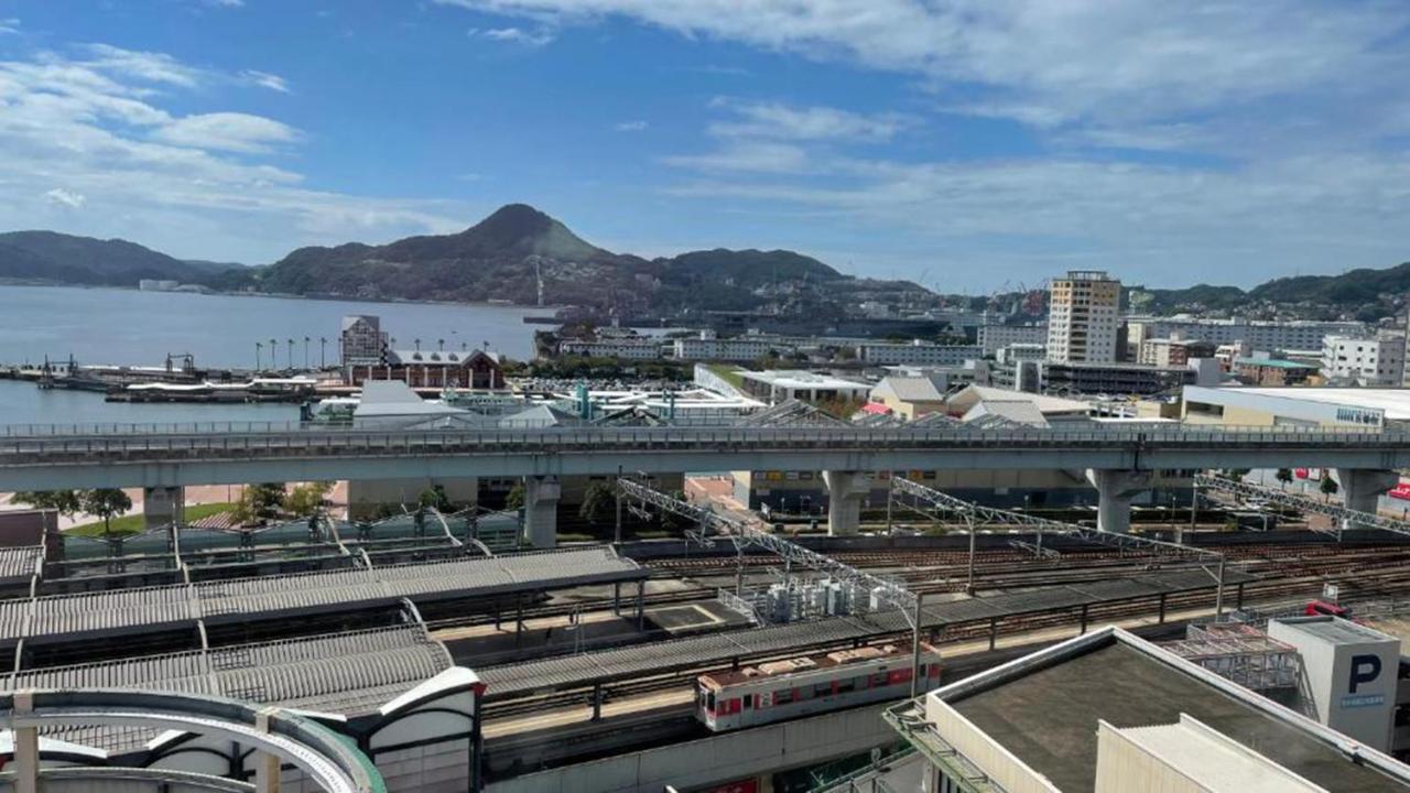Toyoko Inn Sasebo Ekimae Buitenkant foto